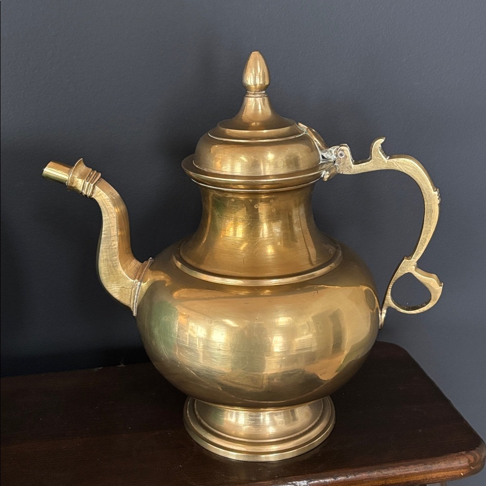 Vintage Brass Tea Coffee Pot Baker Furniture Made in India Gold Tone 11” Tall - Picture 6 of 11